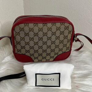 💯 Authentic Gucci Bree Disco Crossbody Bag in Red🍀